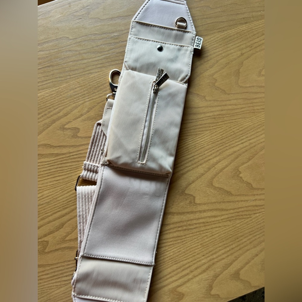 Beis shoulder strap for weekender bag